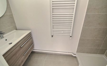 Appartement à louer 5 pièces • 105,97 m 2 Fontenay-sous-Bois - Photo 4