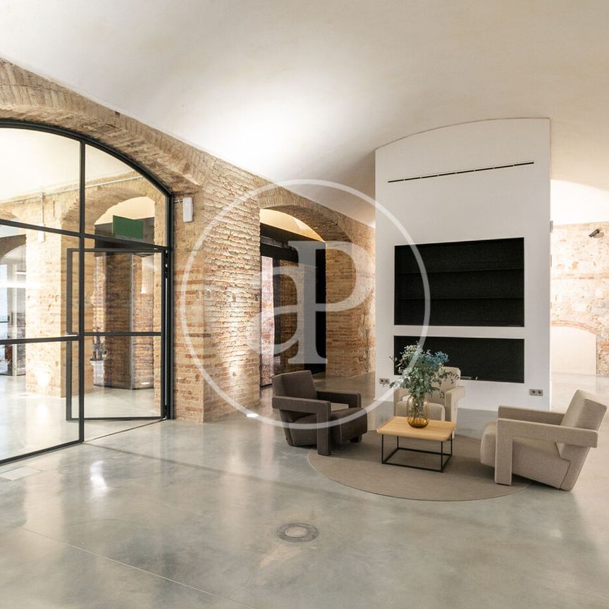 Apartment for Rent on Ausiàs Marc Street, Barcelona - Photo 1