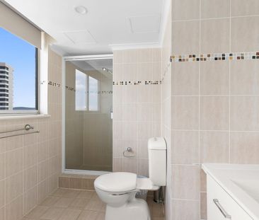 CONVENIENT AND CENTRAL LOCATION - STUNNING VEIWS - SUPER SIZED APAR... - Photo 6