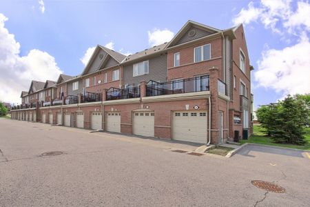 For Lease - 15949 Bayview Avenue, Aurora, Ontario - Photo 3