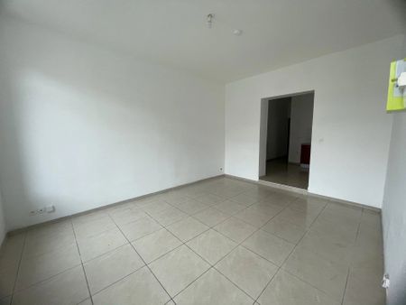 Location Appartement 2 pièces 45 m2 à Saint-Quentin - Photo 3