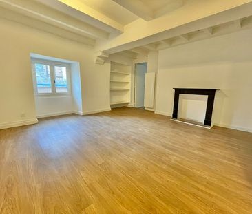 A Louer - Nantes DecrÉ Bouffay - Appartement 2 Pièces Refait A Neuf De 44.01 M² - Photo 1