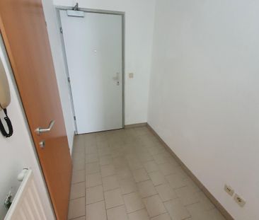 Kompakte Kleinwohnung mit Balkon und Vorraum - Foto 5