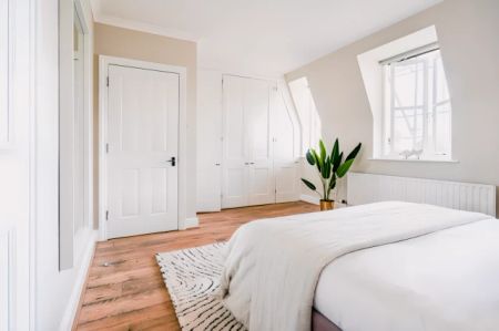 1 Bedroom 1 Bathroom - Photo 2