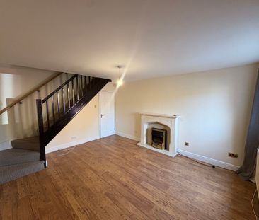 Cwrt Llwyn Fedwen, Morriston, Swansea, SA6 6HN - Photo 1