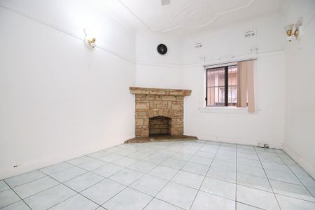 Three Bedroom Updated Family Home- Water Included! - Photo 3