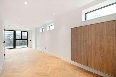 Cannon Hill Lane, London, SW20 - Photo 2