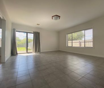 60 Cornwall Road, Pascoe Vale VIC 3044 - Photo 1