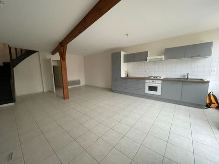Location Maison 4 pièces 95m² - Photo 3