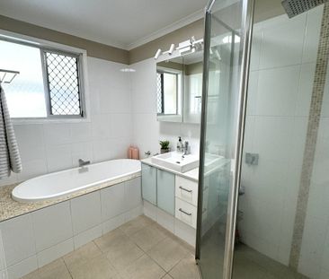 Family Home in Quiet Cul-de-sac - Photo 3