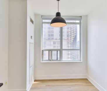 For Lease - 310 Burnhamthorpe Road Unit# 1005, Mississauga, Ontario - Photo 2