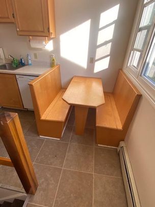 93 Lower Union St - Unit 3, 4 bed, 1.5 bath - Photo 1