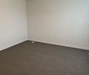 For Lease - 590 North Service Road Unit# 9, Hamilton, Ontario - Photo 5