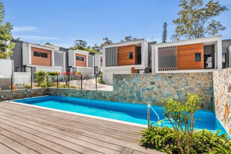 “Modern Townhouse Combining Lifestyle, Convenience, and Location!” - Photo 3