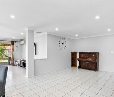 8 Greenwich Gardens, Bertram WA 6167 - House For Rent | Domain - Photo 4