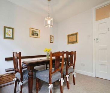4 bedroom bungalow to rent - Photo 2