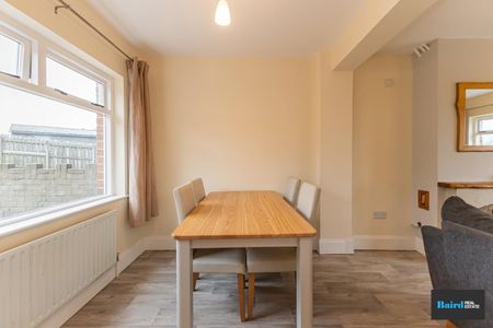 4 Bed Terrace House - Photo 5