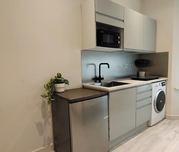 1 bedroom flat to rent - Photo 2
