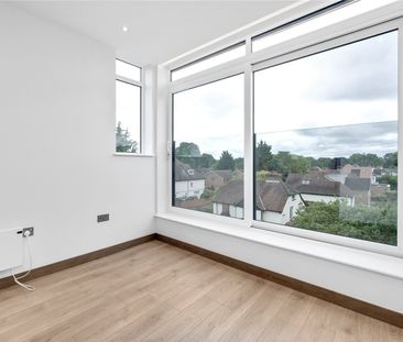 Pyrford Road, West Byfleet, KT14 - Photo 1
