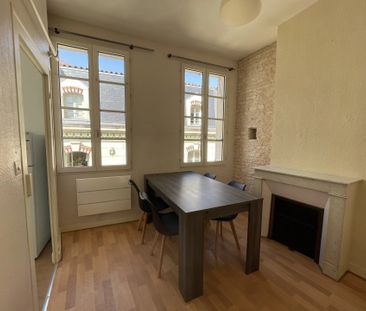 Location Appartement 2 pièces 42 m2 à Niort - Photo 2