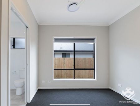 Brand New. 4 Bedder Family Hose unbeatable LOW Price $615 pw - Photo 2