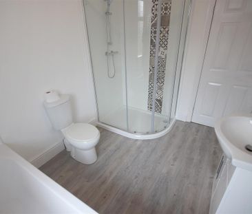 2 Bedroom House - Semi-Detached To Let - Photo 2