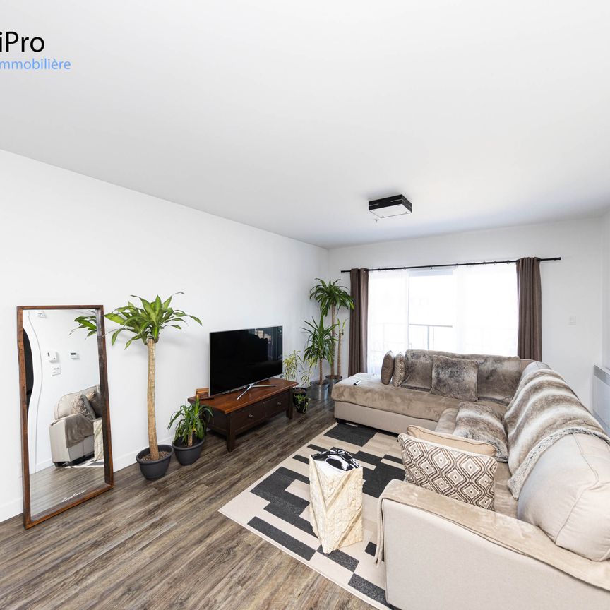 1599 Gérald-Godin - Photo 1