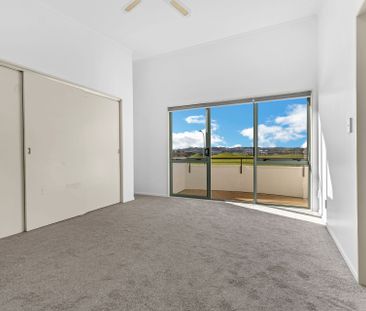 Spacious 3-Bedroom Apartment with Park Views - Prime Flat Bush Loca... - Photo 4