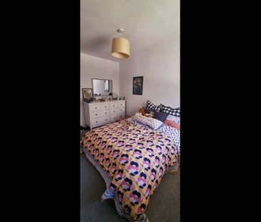 Room in a Shared Flat, Blackwell House, SW4 - Photo 4