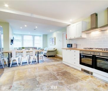 Room in a Shared House, Hyde Park Road, LS6 - Photo 1