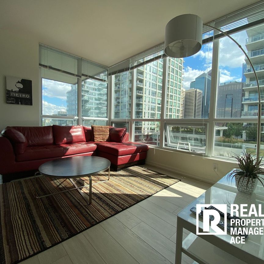 Executive Furnished 2 Bed + 2 Bath / City Views / Waterfront Outlook / Eau Claire - Photo 1