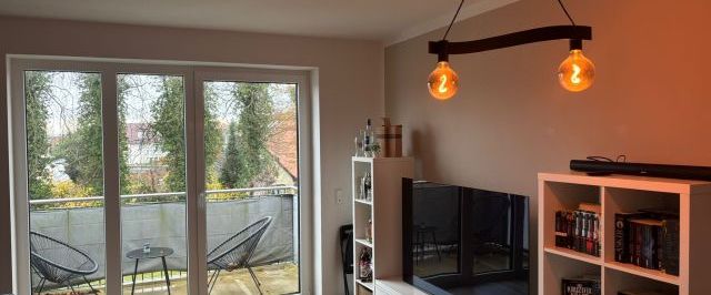 Zur Vermietung: Helle 2,5 Zi - Whg. mit viel Komfort zum Wohlfühlen! - Photo 1