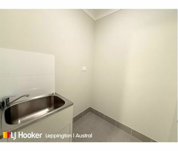 PRIME LOCATION | MOVE IN READY - Photo 4