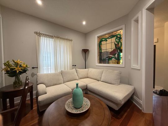 For Lease - 89 Old Colony Road Unit# main floor, Richmond Hill, Ontario - Photo 1