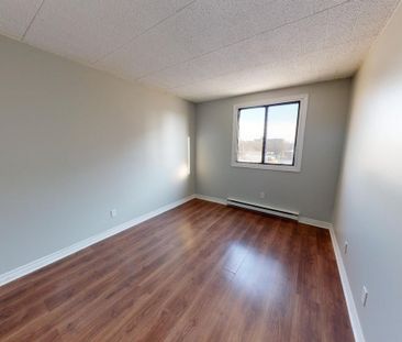 One Bedroom Apartment - Photo 2