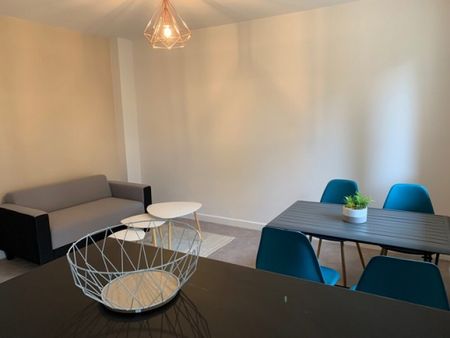 Location Appartement 2 pièces 40m² ROANNE 42300 - Photo 5