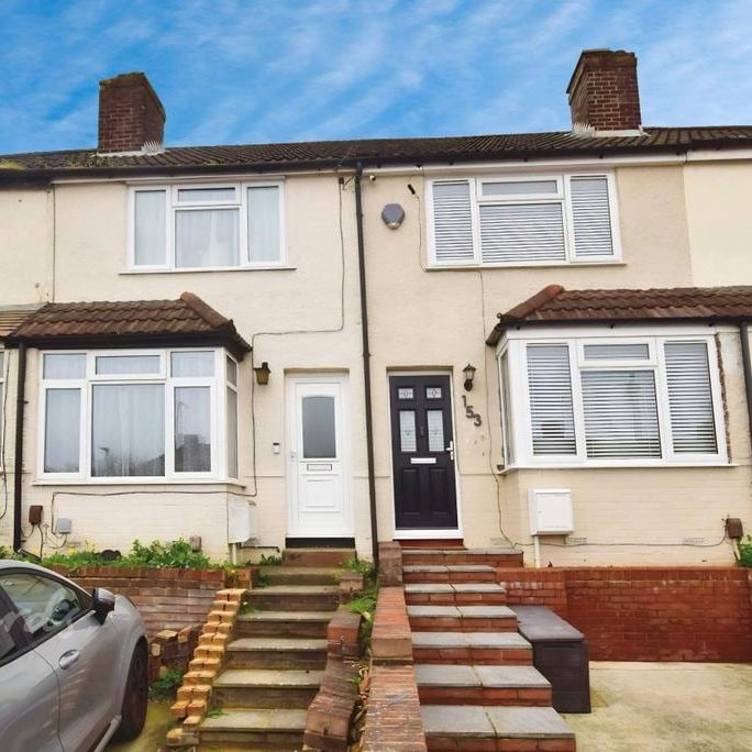 2 bedroom terraced house to rent - Photo 2