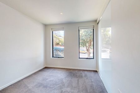 1/1 Manica Street, Brunswick West VIC 3055 - Photo 4