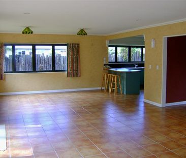 Family Home in Springfield - Springfield - Photo 6