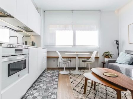 Calle del Molino de Viento, Madrid, Community of Madrid 28004 - Photo 3