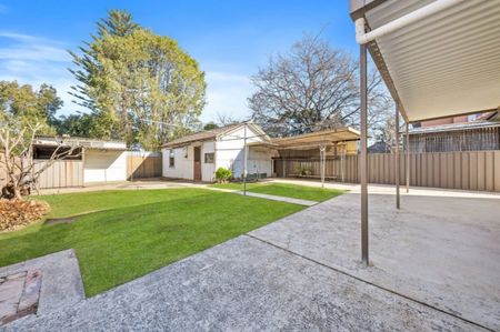 Fantastic Three Room House On Prime Fringe of Parramatta CBD - Photo 2