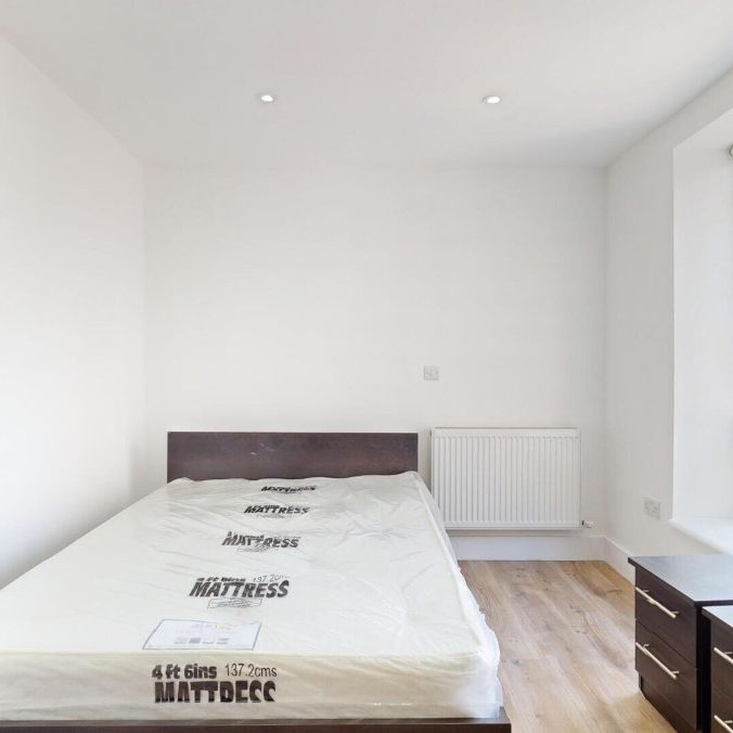 Studio Flat, The Luminaire Apartments, NW6 - Photo 1