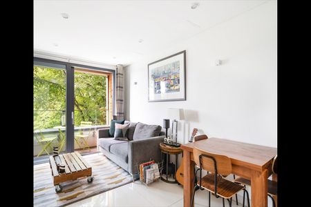 1 Bed Flat, Princes Park Apartments South, NW5 - Photo 2