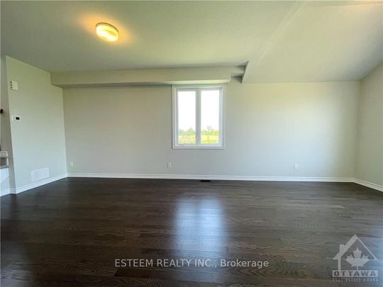 For Lease - 634 Flagstaff Drive, Barrhaven, Ontario - Photo 1