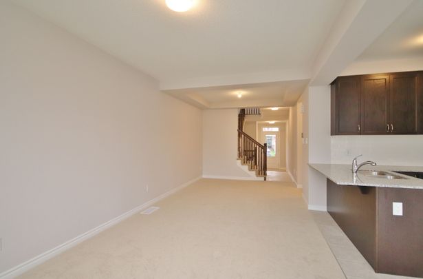 For Lease - 793 BRITTANIC Road, Kanata, Ontario - Photo 1