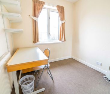 8 Carlton Avenue - Photo 6