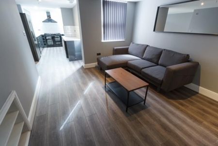 5 bedroom terraced house to rent - Photo 5