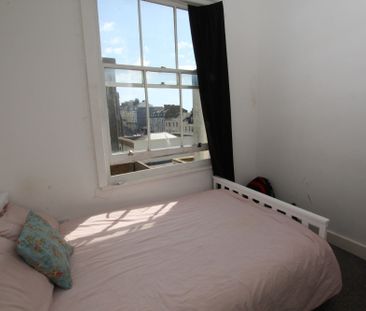 1 bed flat to rent in Warrior Square, Warrior House, TN37 - Photo 1