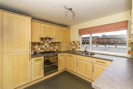 2 bed flat to rent in Beacon Drive, Newcastle Upon Tyne, NE13 - Photo 4