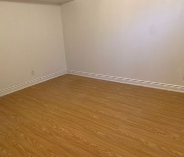 For Lease - 3389 Wild Cherry Lane, Mississauga, Ontario - Photo 3